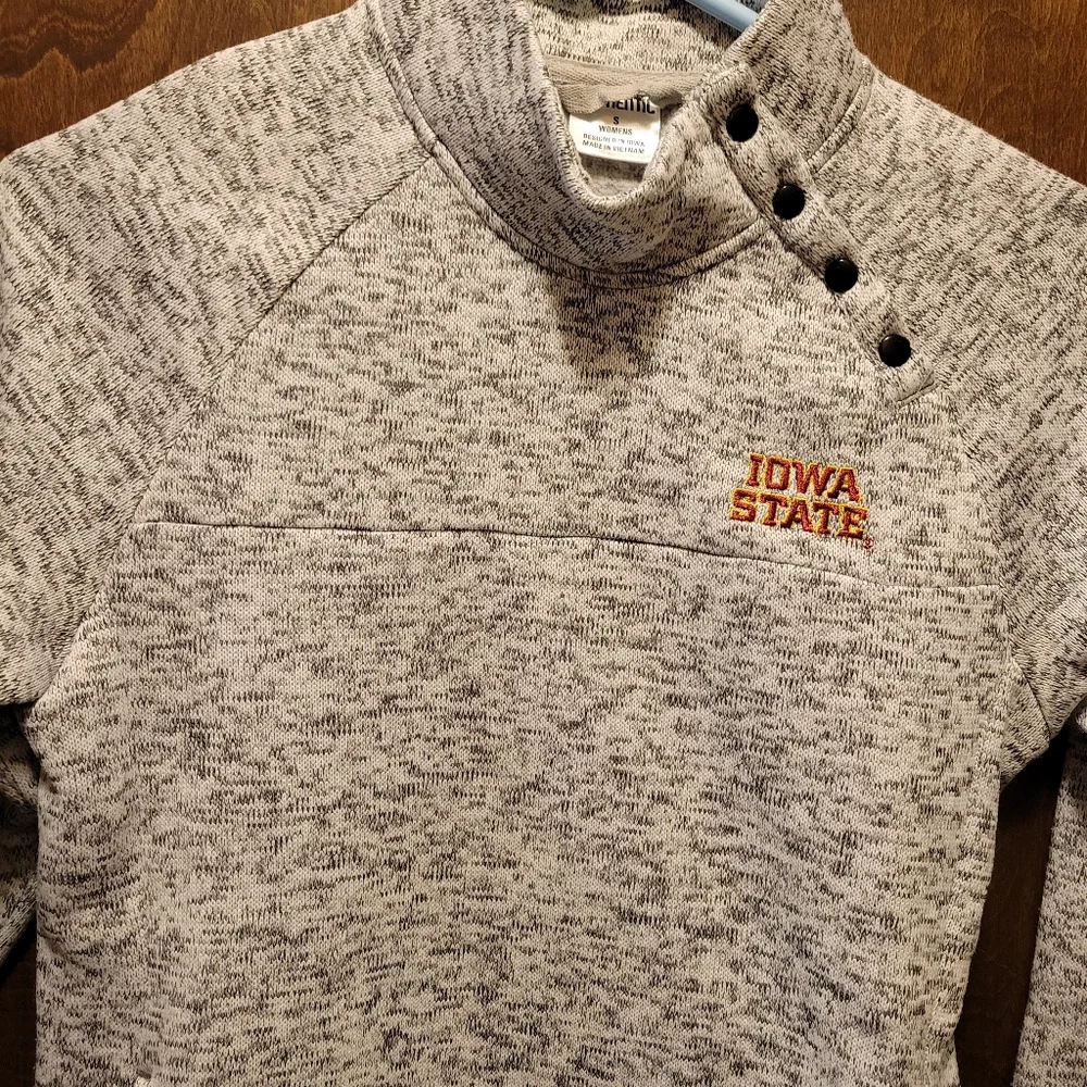 Iowa State sweatshirt - Picture 4 of 9
